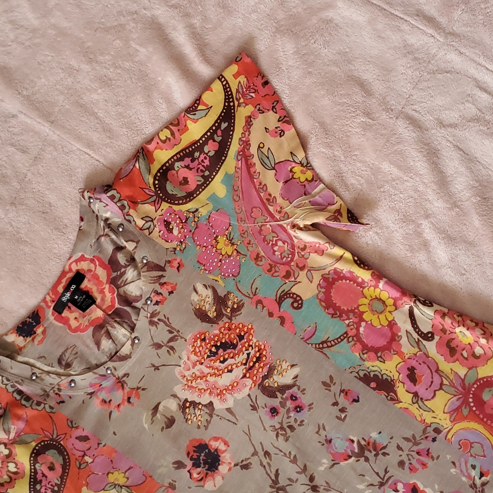 Style & CO Boho Paisley Floral Flower Gypsy blouse top jeweled T shirt Medium - Picture 7 of 8